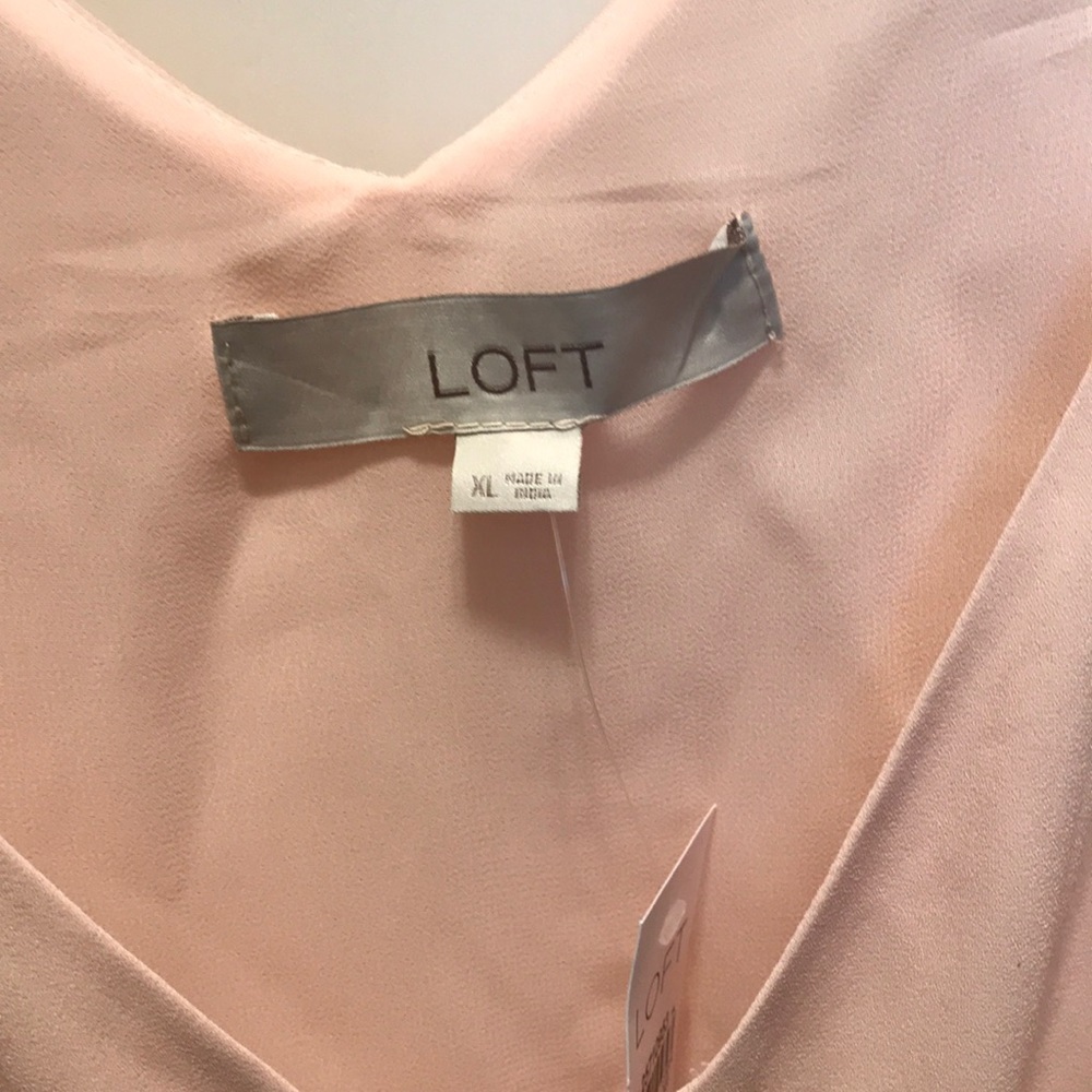 Loft NWT Blouse. - Picture 5 of 8